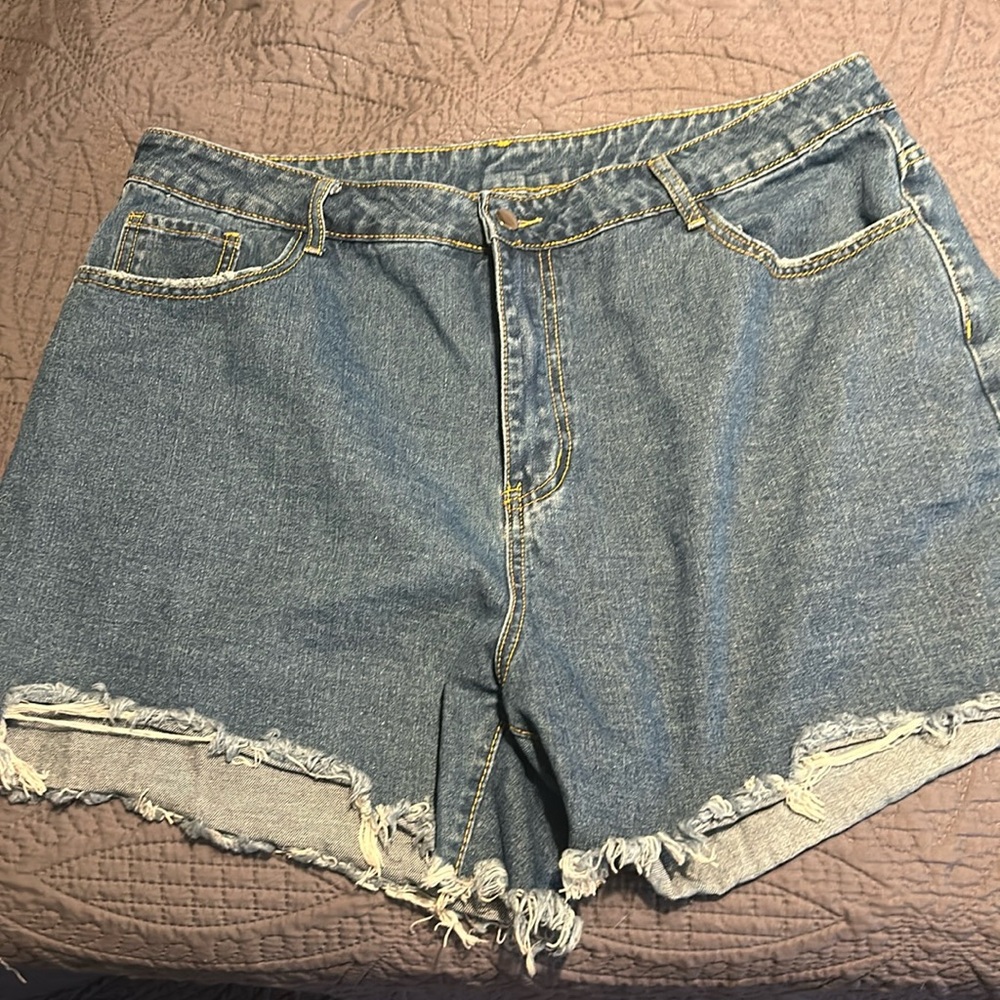 Jean shorts, great quality, never worn